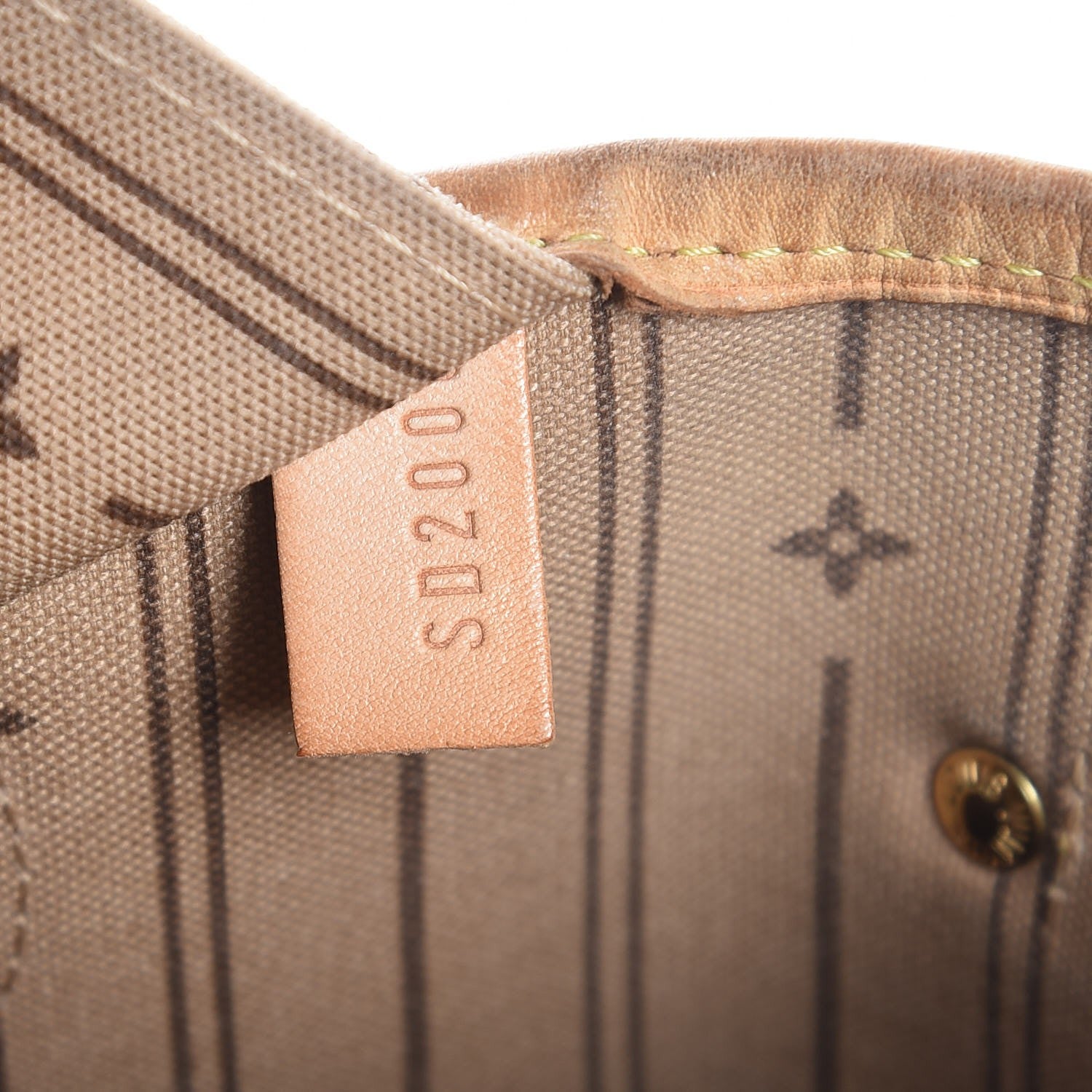 Louis Vuitton Monogram Neverfull MM 7 of 15