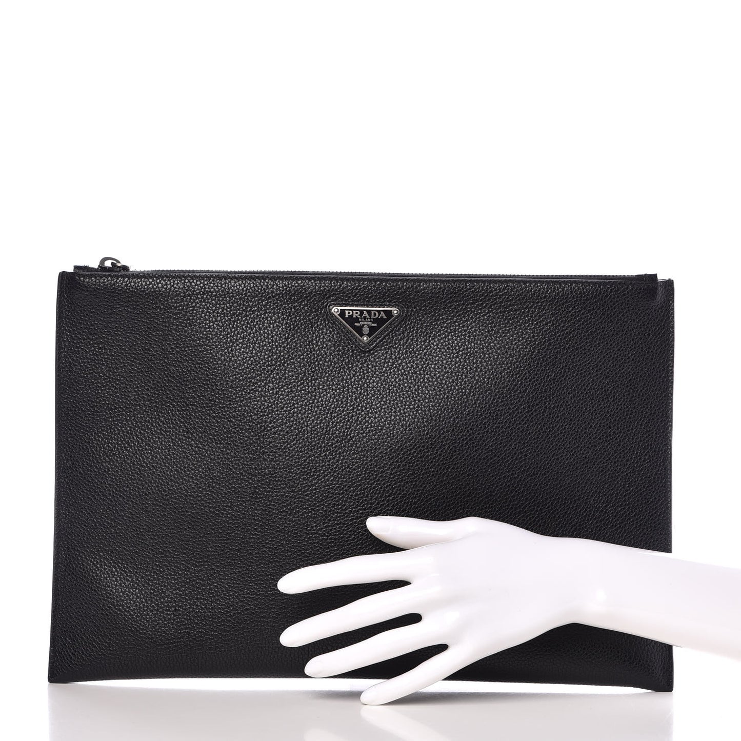 Vitello Daino Flat Zip Pouch Black