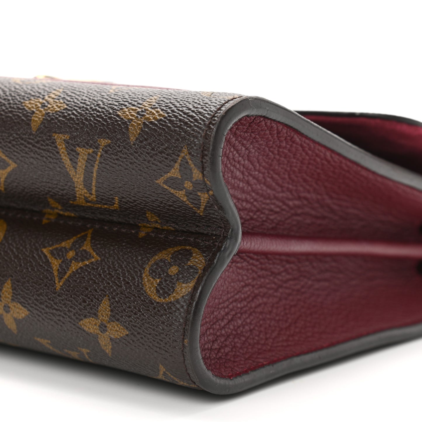 Monogram Victoire Raisin