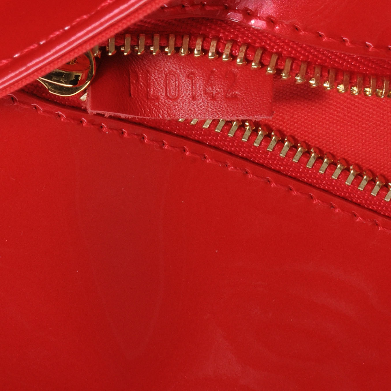 Patent Sobe Clutch Grenadine