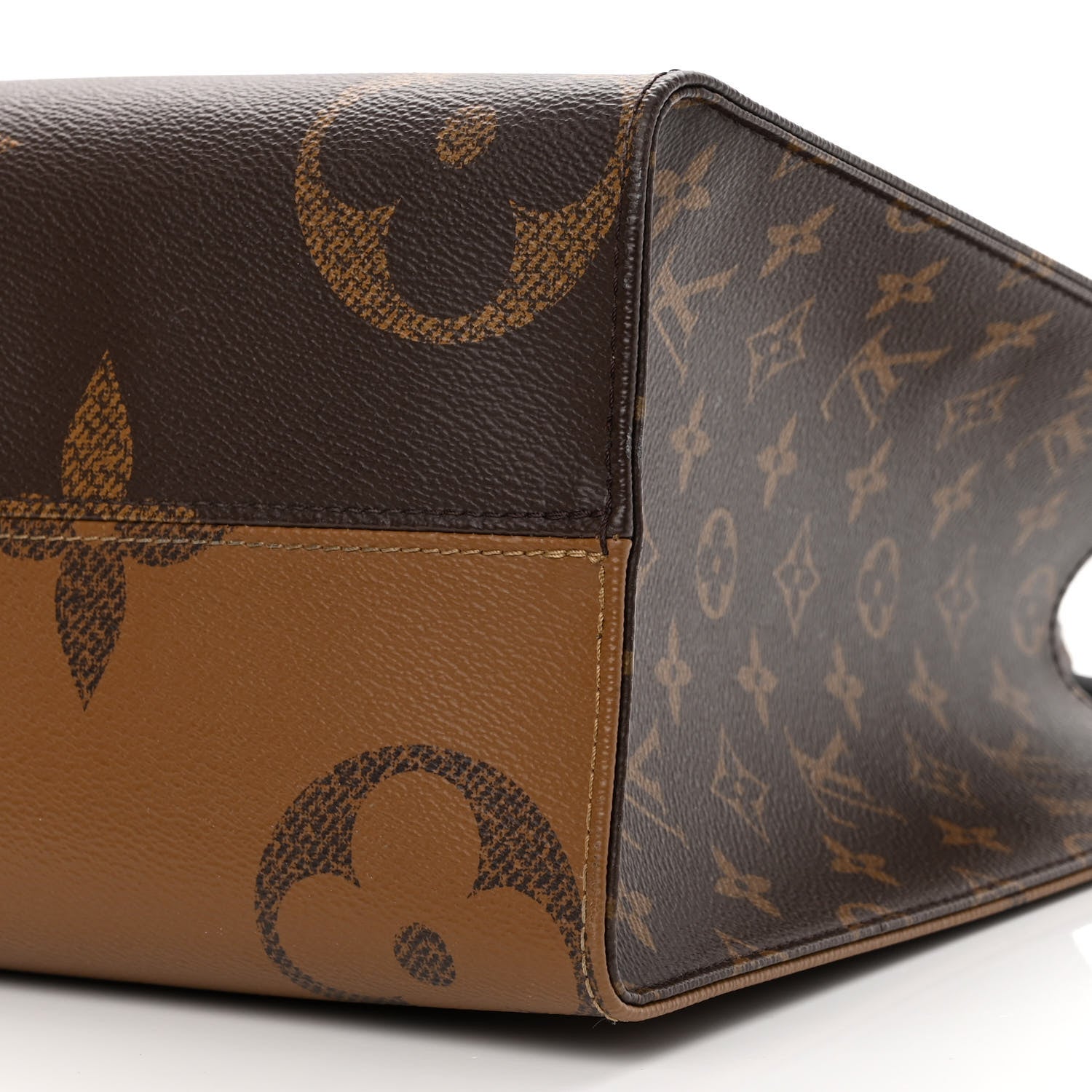 Louis Vuitton Reverse Monogram Giant Onthego MM 9 of 9