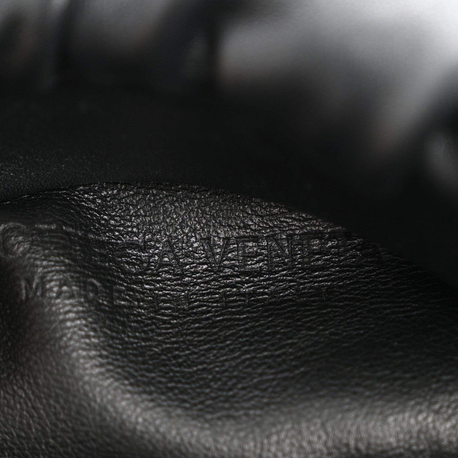 Bottega Veneta Calfskin The Pouch Chain Black 6 of 10