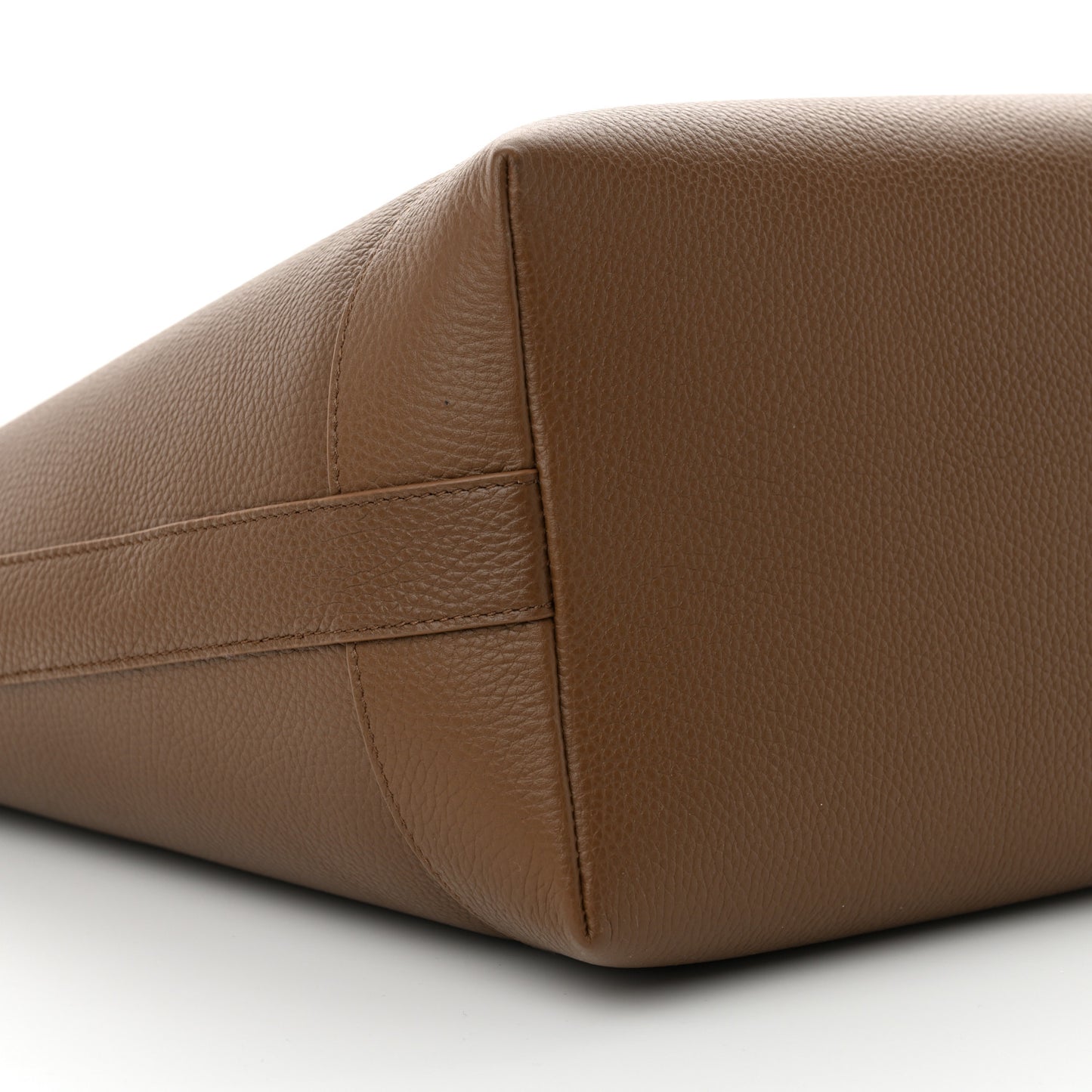 Grainy Calfskin Medium London Tote Bag Earth