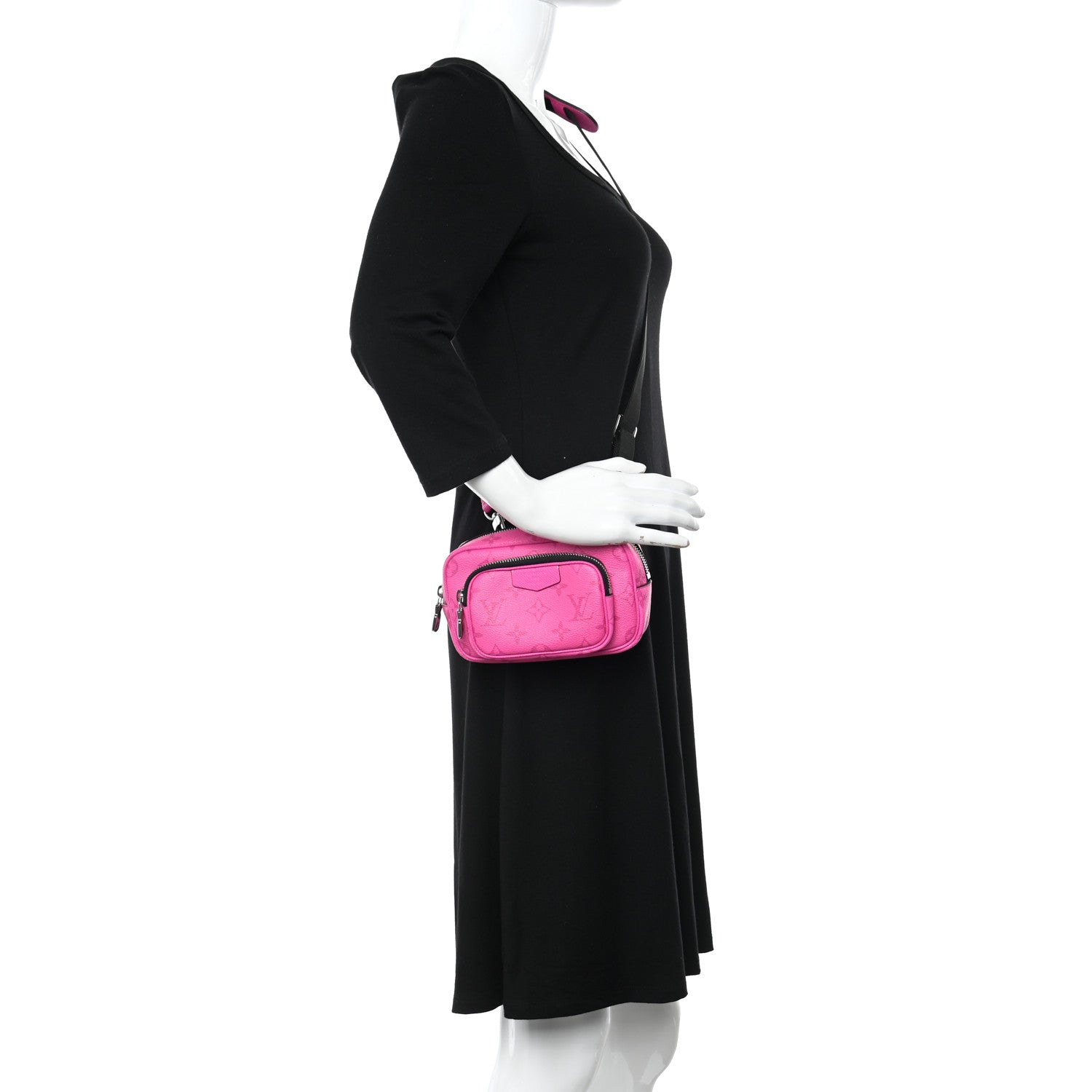Louis Vuitton Taigarama Outdoor Pouch Fuchsia 2 of 9