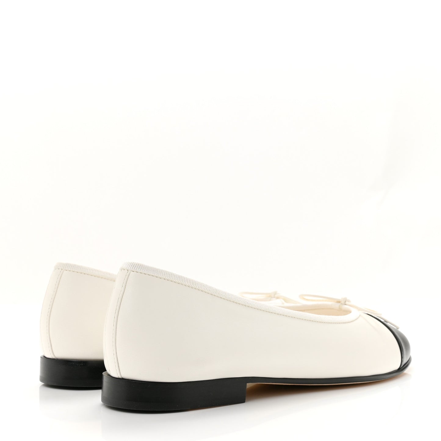 Lambskin Cap Toe CC Ballerina Flats 38.5 White Black