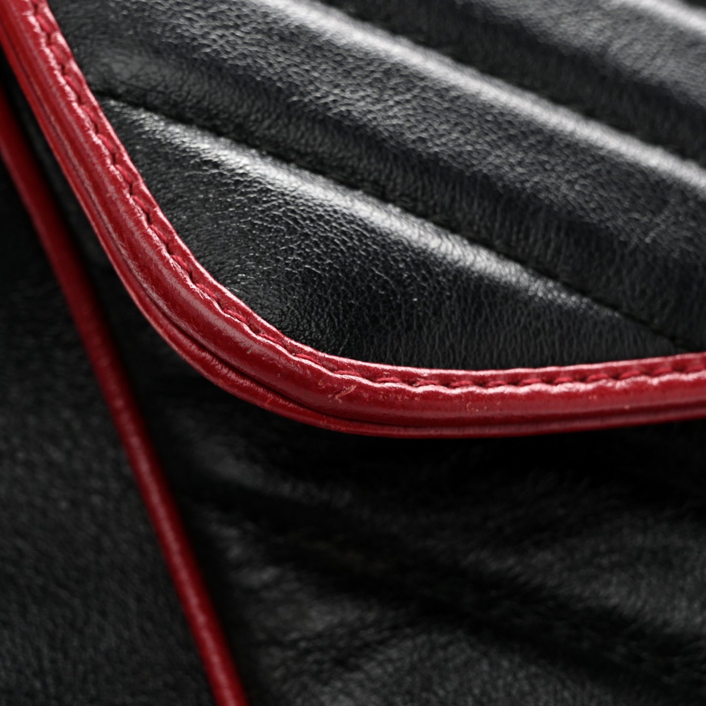 Vintage Effect Calfskin Matelasse Diagonal Large Torchon GG Marmont Shoulder Bag Black Romantic Cherry
