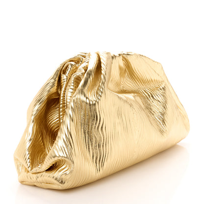 Bottega Veneta Metallic Bark Calfskin Embossed The Pouch Oversized Clutch Oro 3 of 10