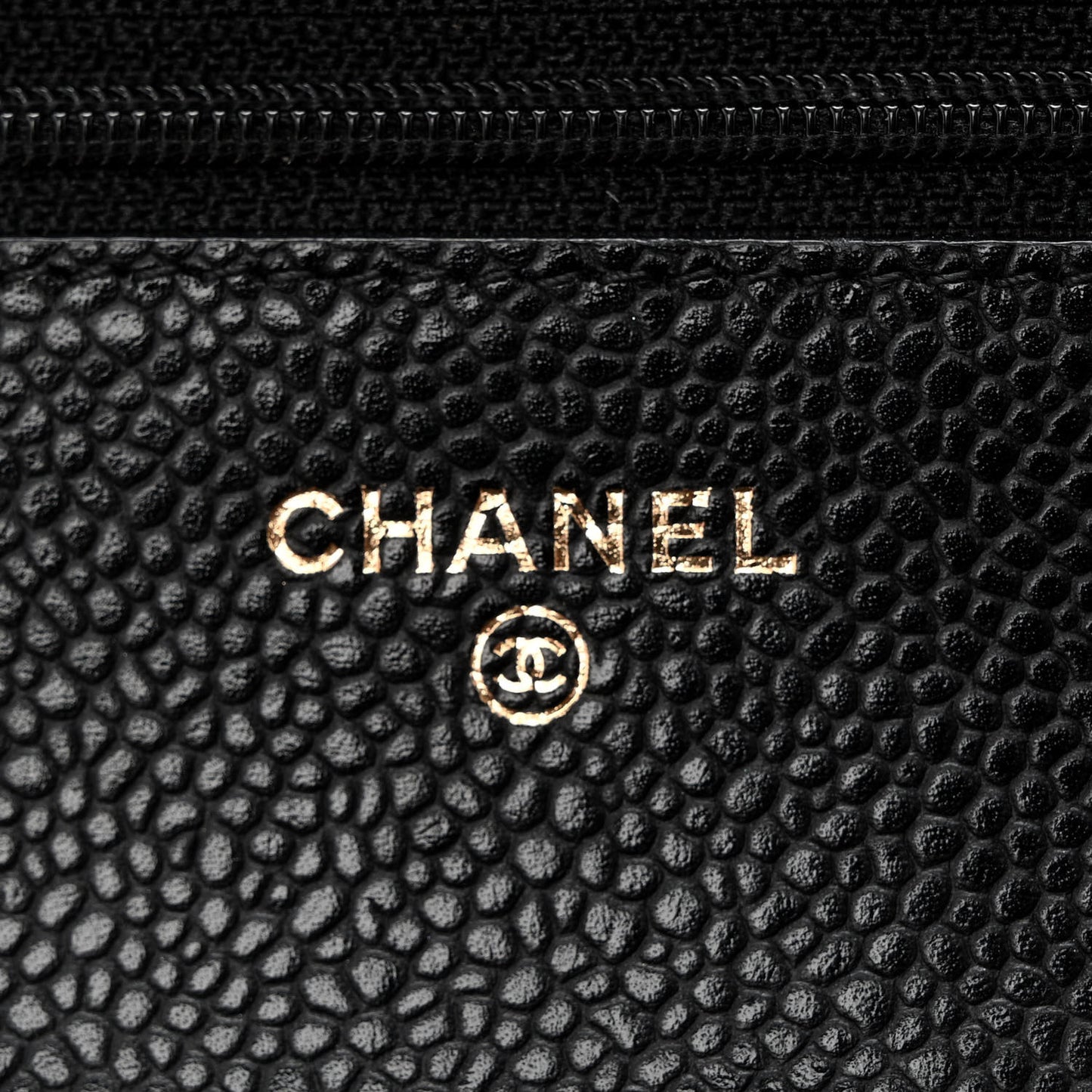 Caviar Quilted Wallet on Chain WOC Black