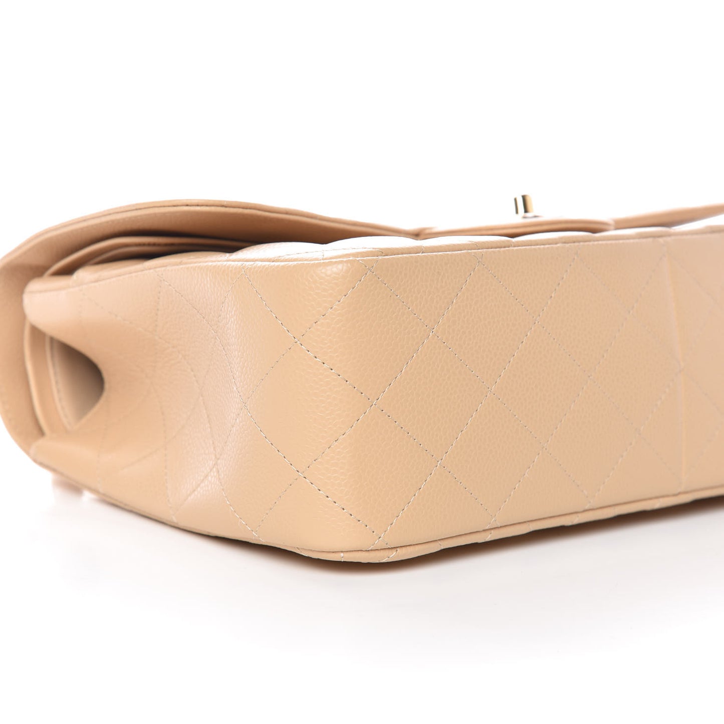 Caviar Quilted Jumbo Double Flap Beige Clair