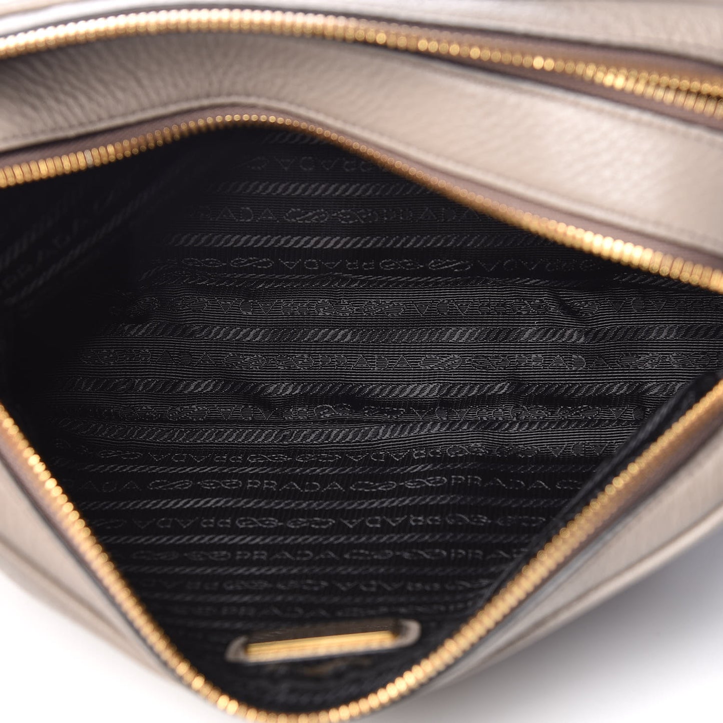 Vitello Phenix Camera Bag Argilla