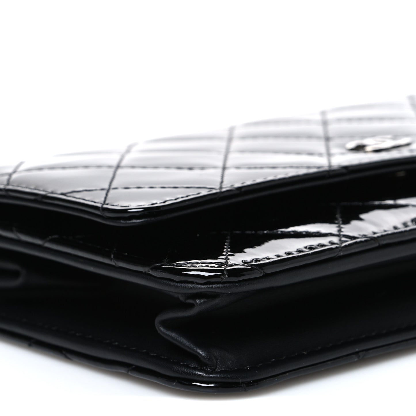 Patent Quilted Wallet On Chain WOC Black