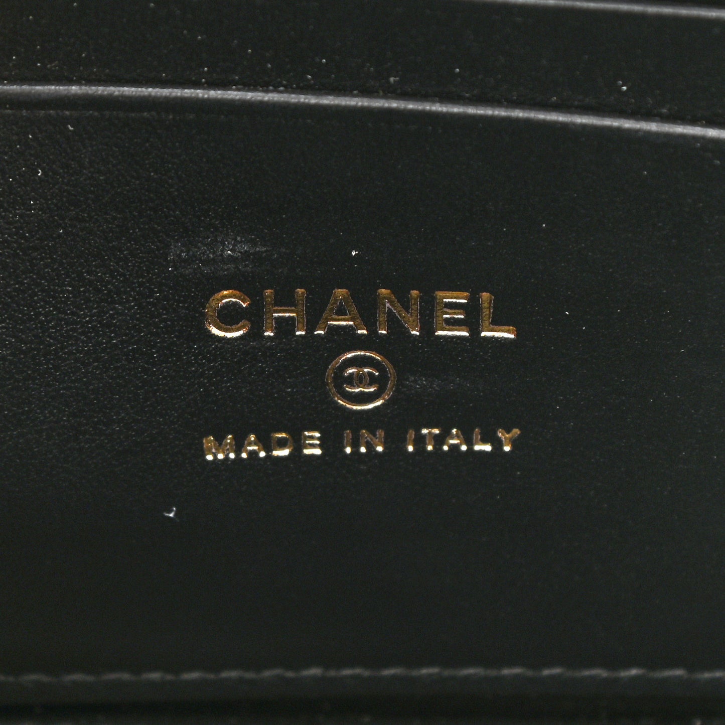 Shiny Caviar Quilted Pick Me Up Vanity Case Black