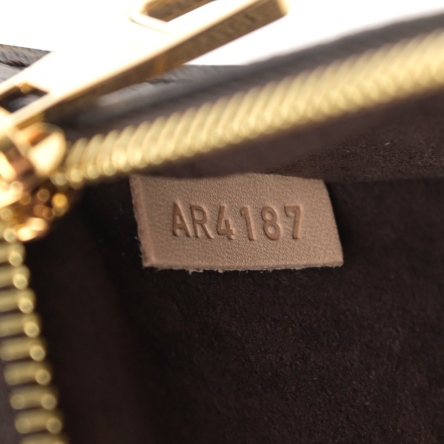 Louis Vuitton Monogram Pochette Metis 7 of 10