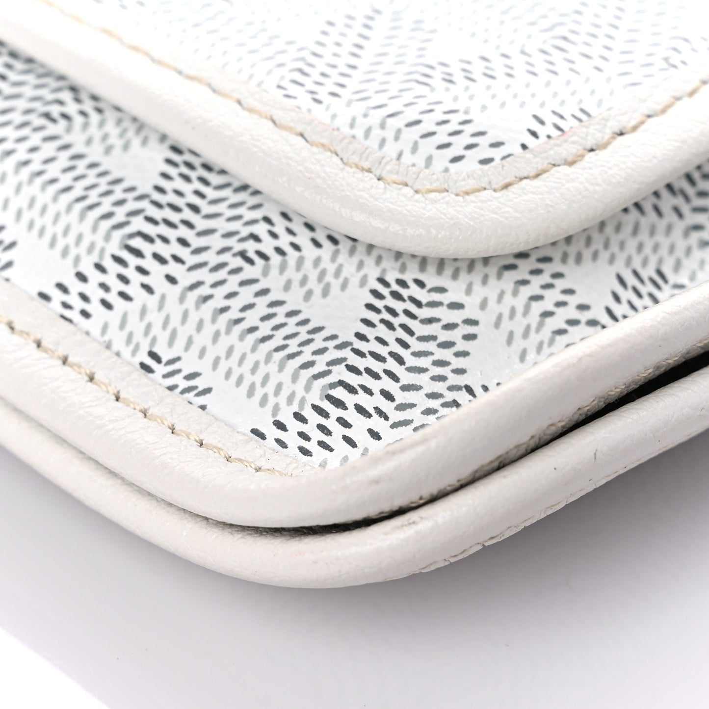 Goyardine Plumet Wallet Clutch White