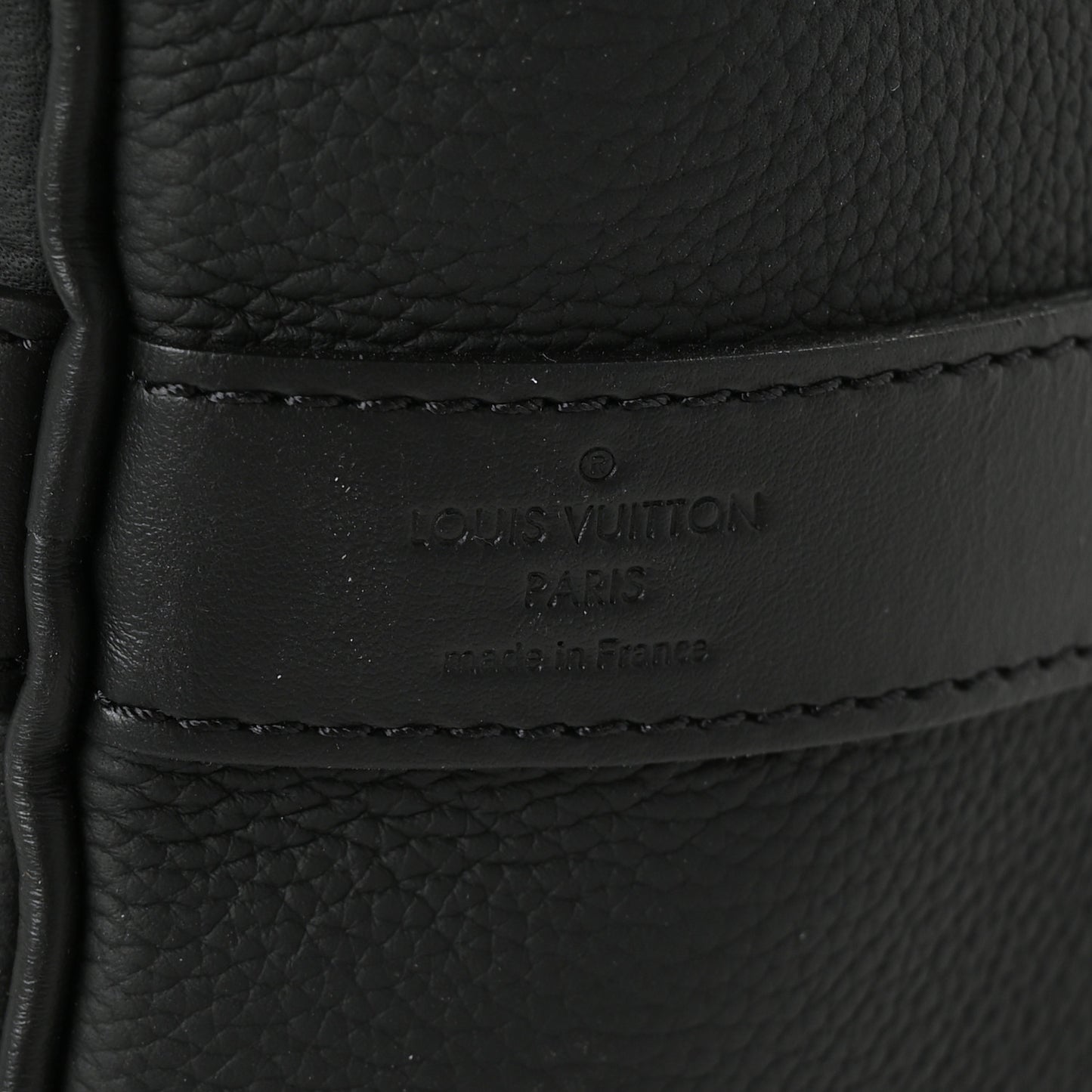 Grained Calfskin Aerogram Keepall Bandouliere 40 Black