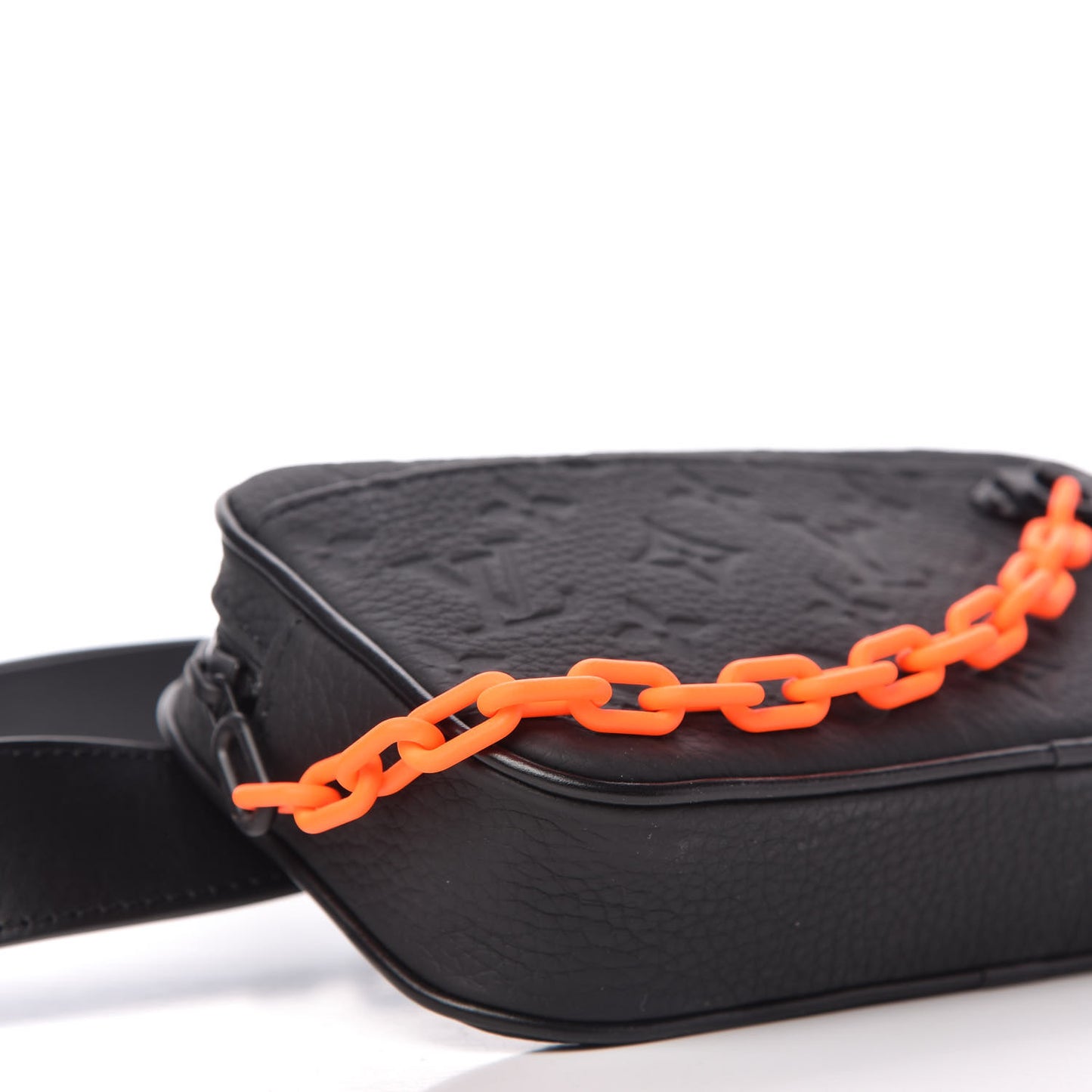 Taurillon Monogram Uniformes Solar Ray Soft Pochette Volga Belt Bag Black