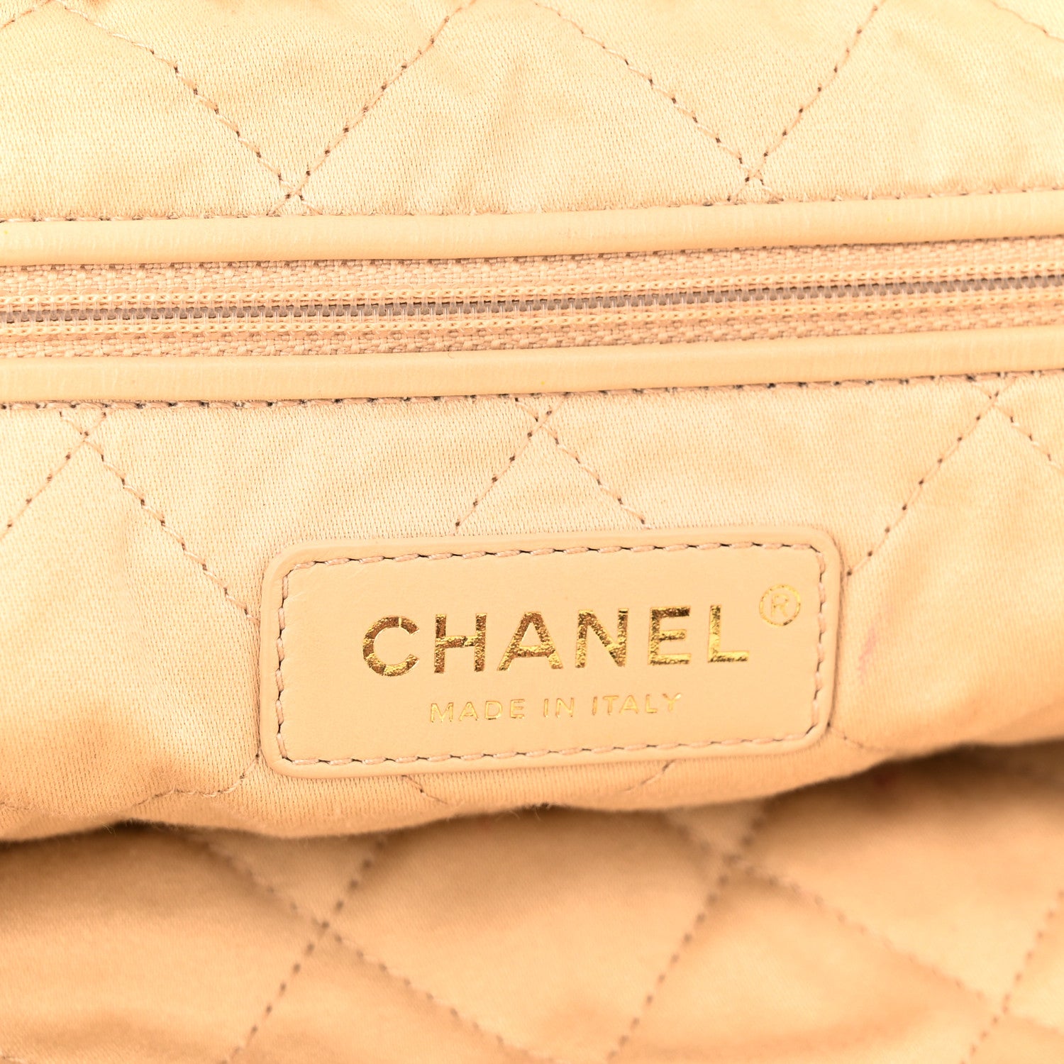 Chanel Shiny Calfskin Quilted Large Chanel 22 White 7 of 13