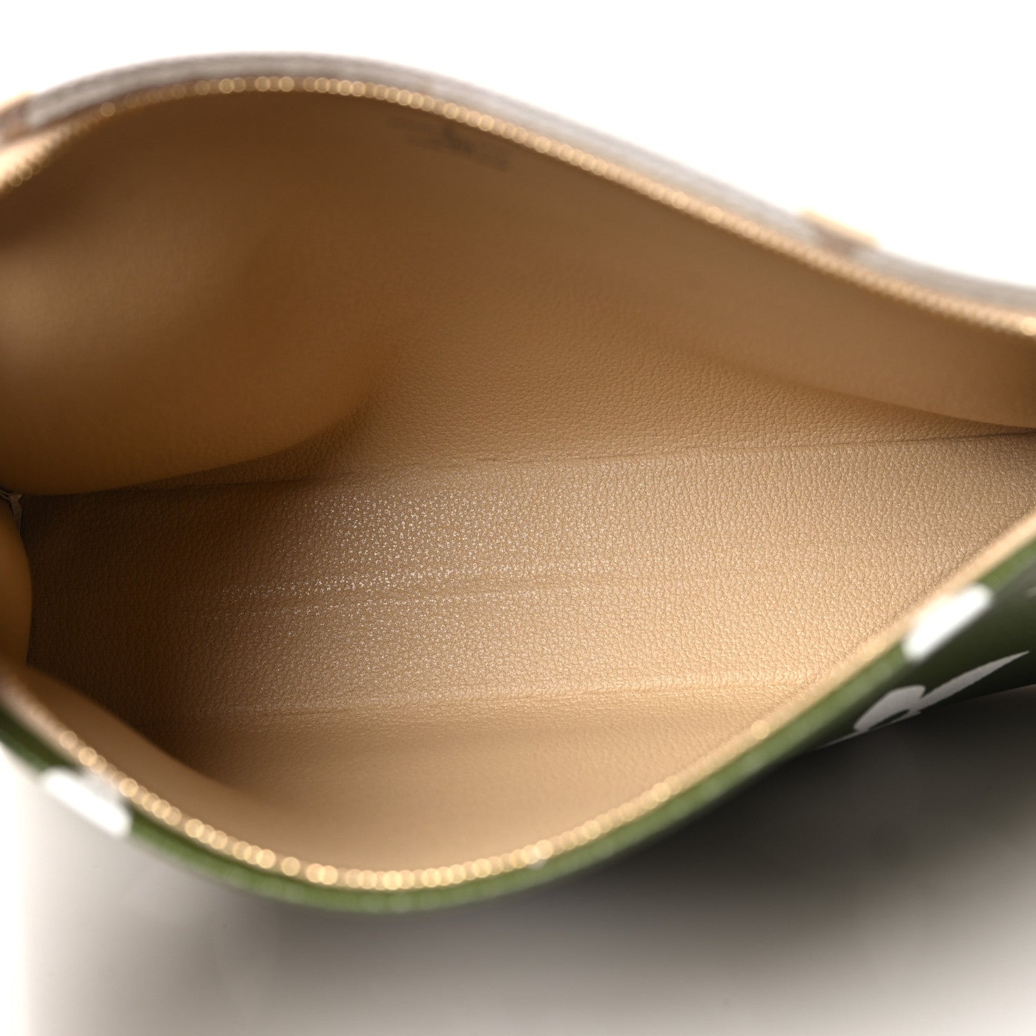 Louis Vuitton Monogram Giant Toiletry Pouch 26 Kaki 5 of 6