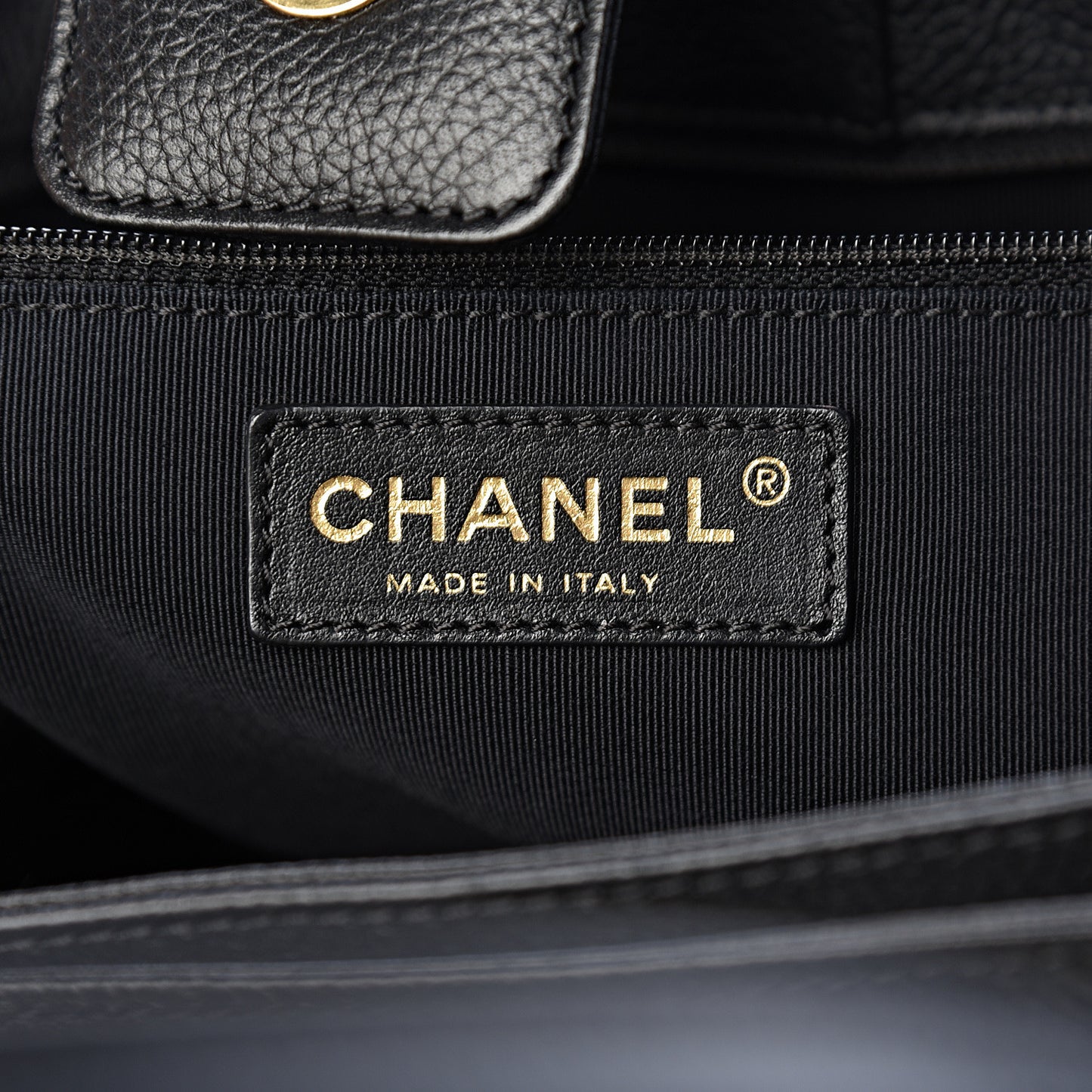 Calfskin Cerf Executive Shopper Tote Black