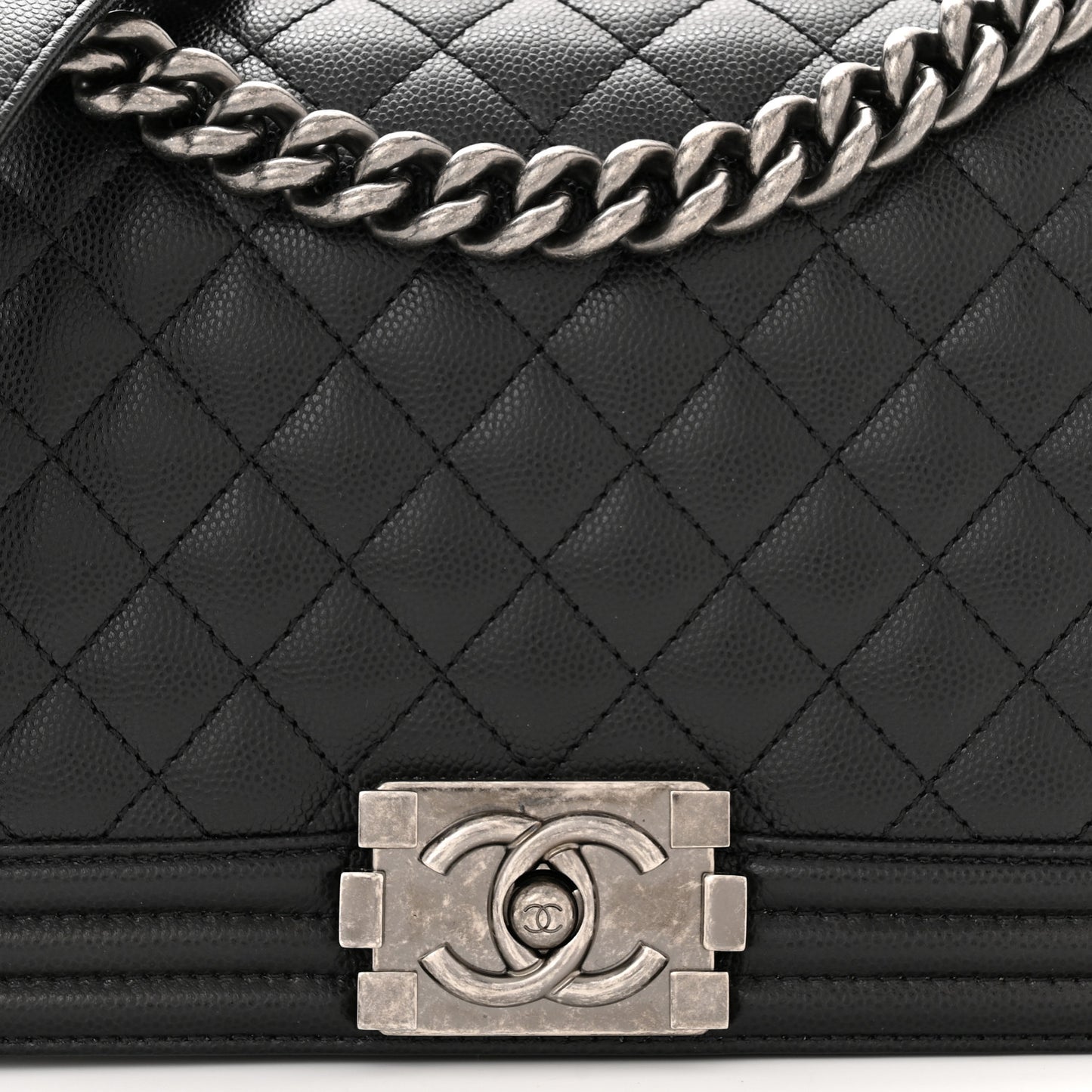 Caviar Quilted Medium Boy Flap Black