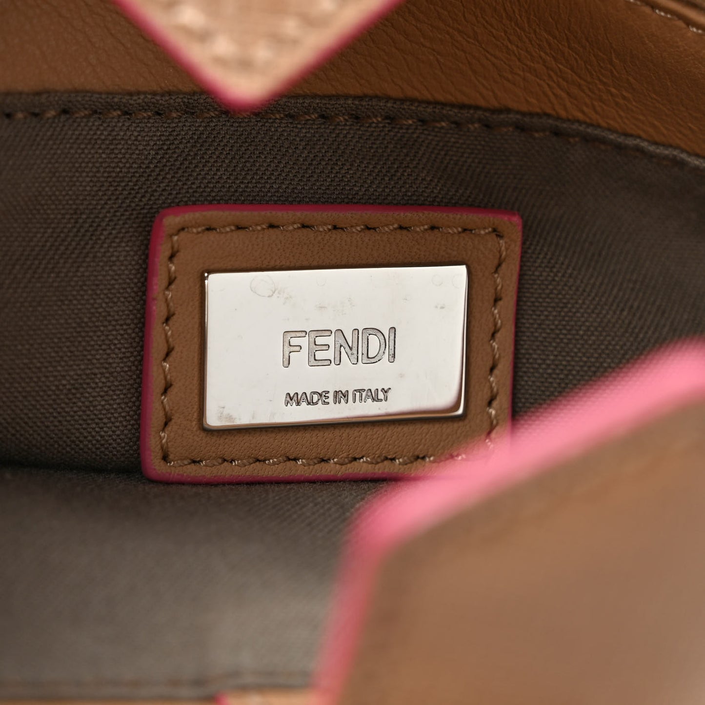 Vitello Elite Light Bulb Charm Petite 2Jours Tote Cuoio