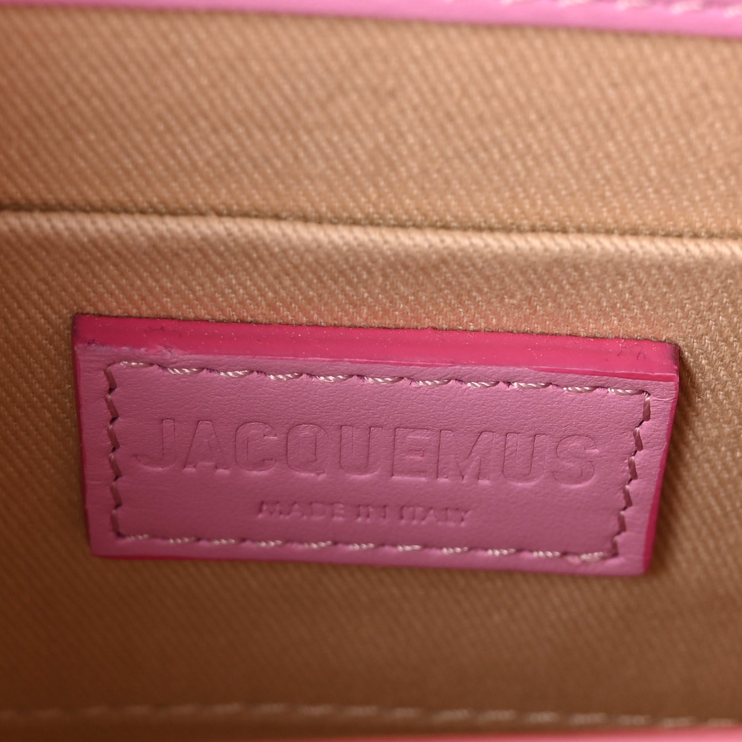 Smooth Calfskin Le Chiquito Moyen Light Pink