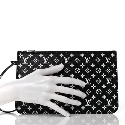 Louis Vuitton Monogram Giant Jungle Neverfull MM GM Pochette Black 2 of 8