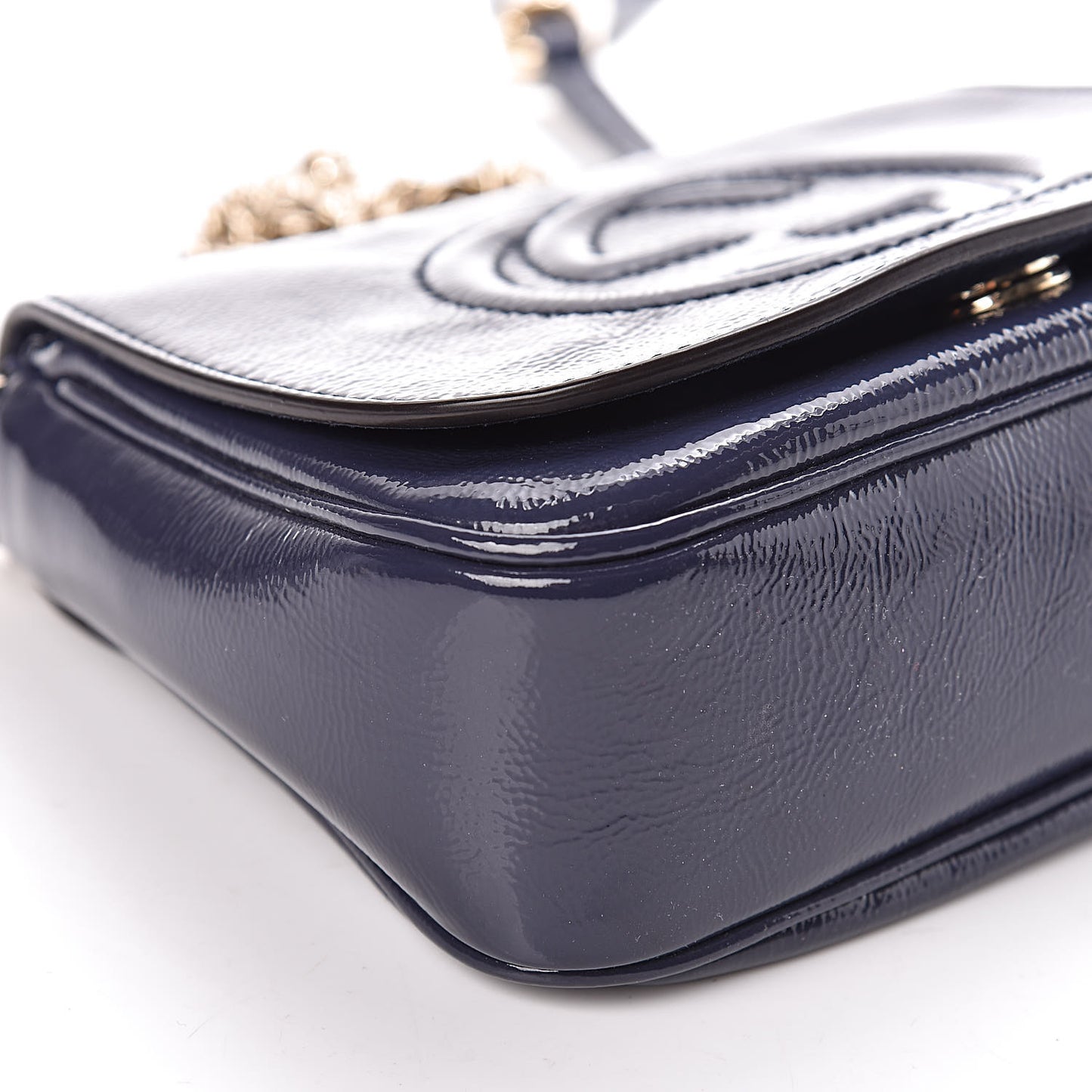 Vernice Naplack Small Soho Flap Crossbody Uniform Blue