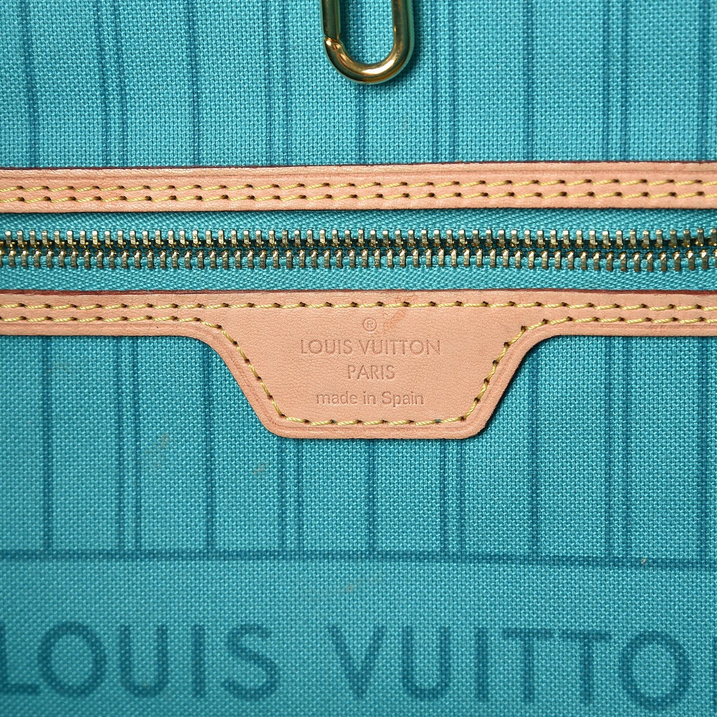 Monogram V Neverfull MM Turquoise