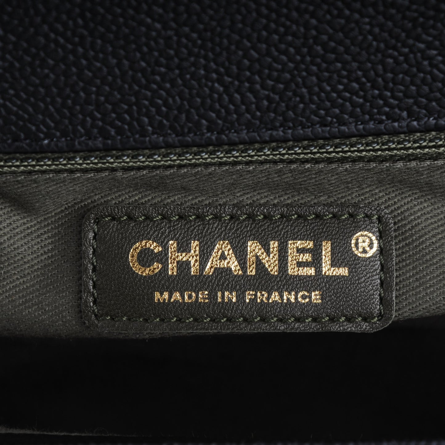 Caviar Quilted New Medium Boy Flap Black