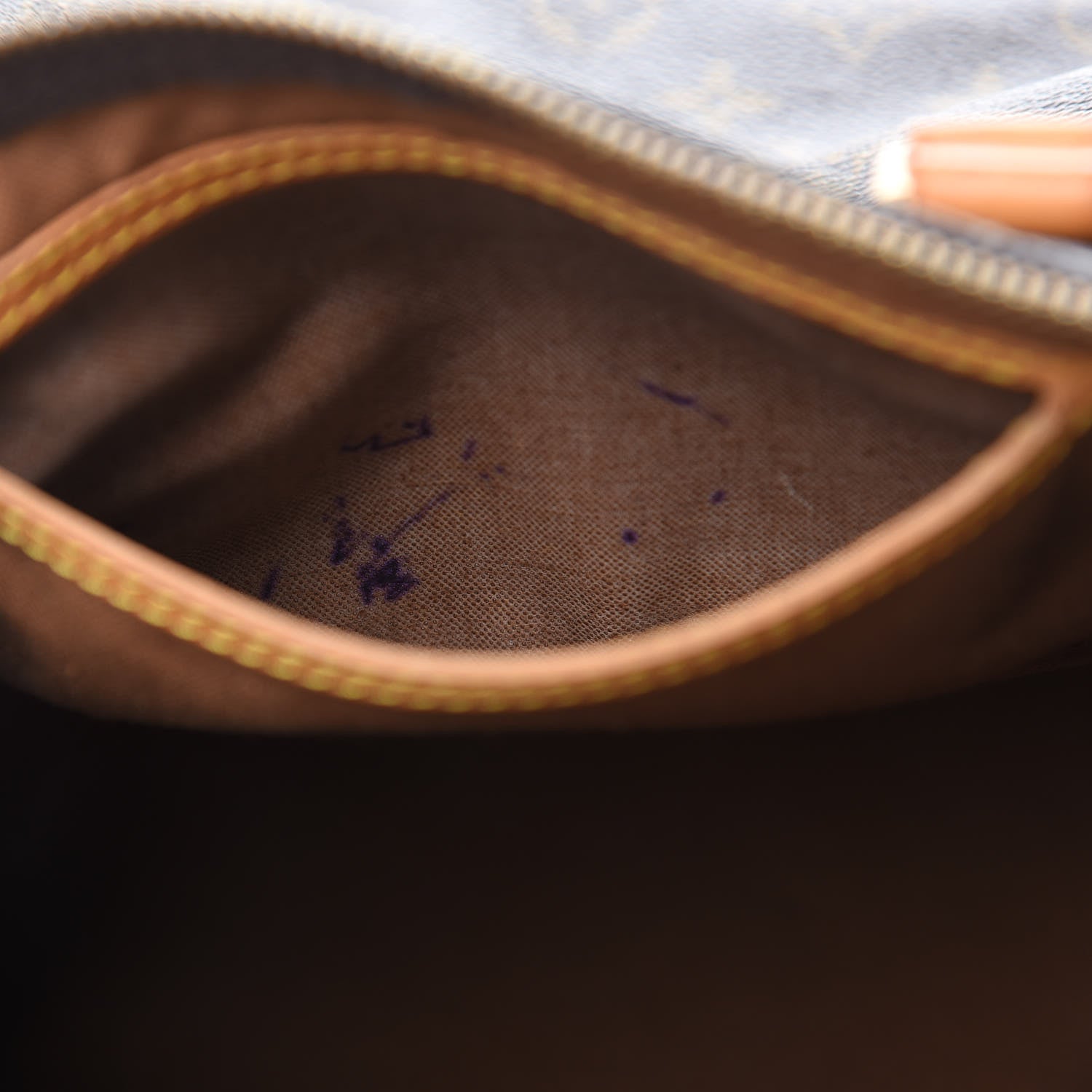 Louis Vuitton Monogram Speedy 35 13 of 14