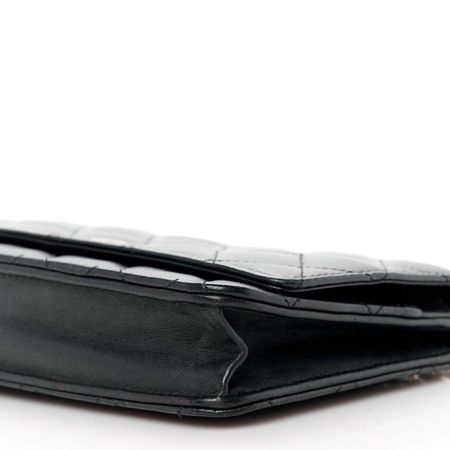 Lambskin Quilted Wallet On Chain WOC Black