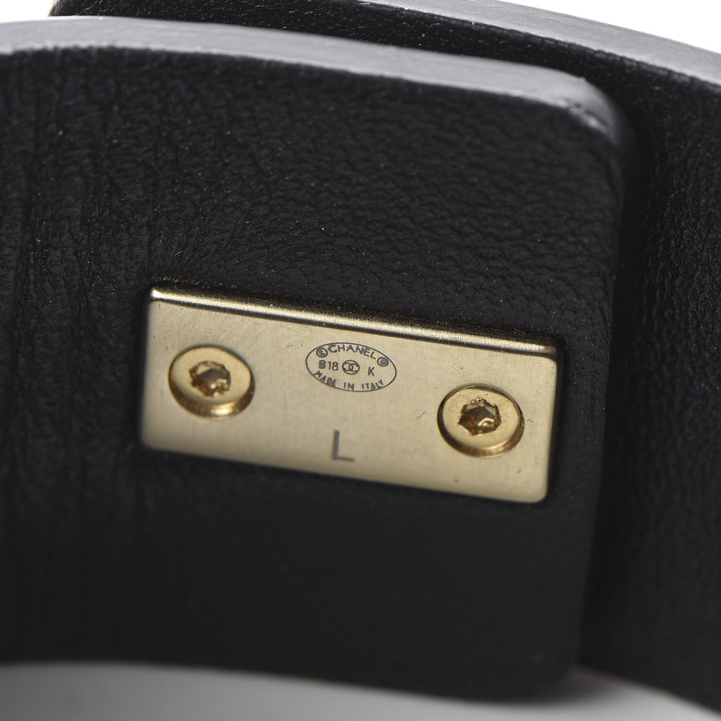 Lambskin CC Chain Turnlock Bracelet L Black