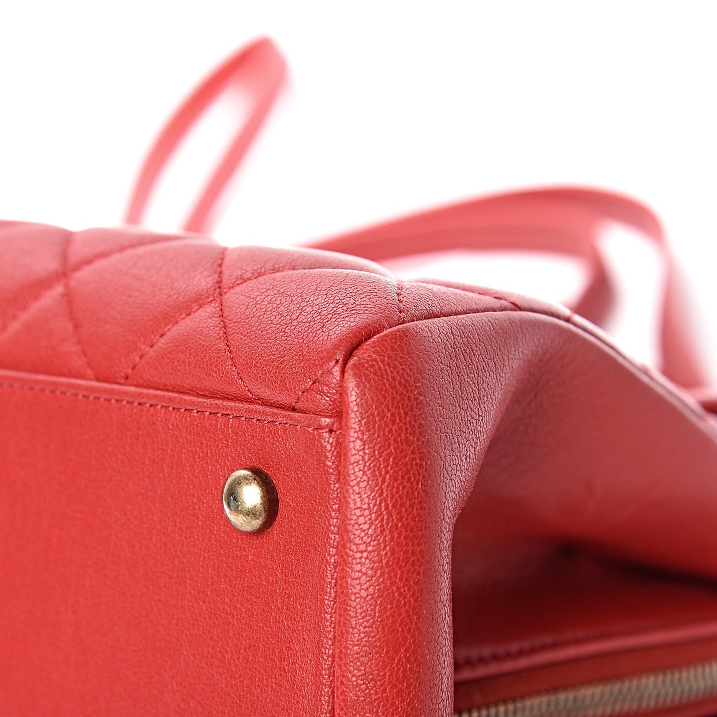 Shiny Sheepskin Quilted Large Trapezio Flap Red