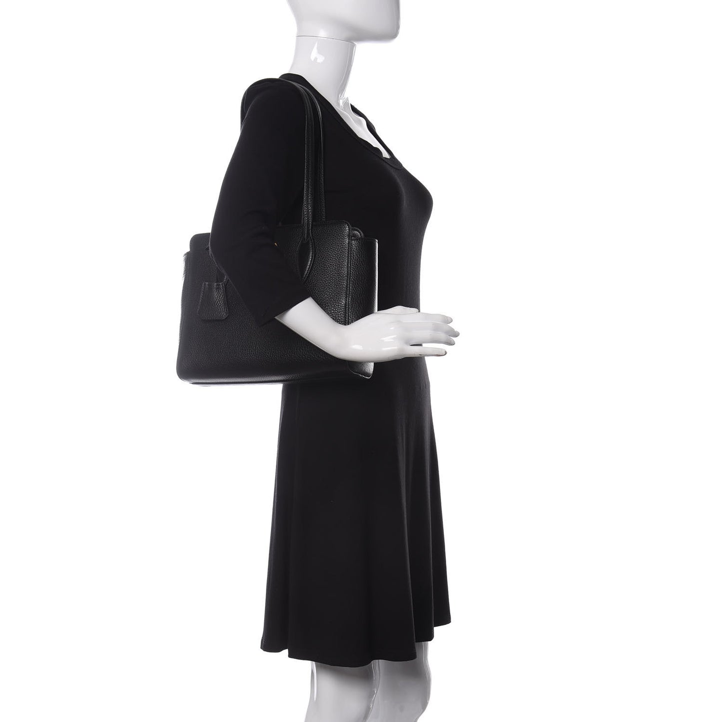 Vitello Daino Shopping Tote Black
