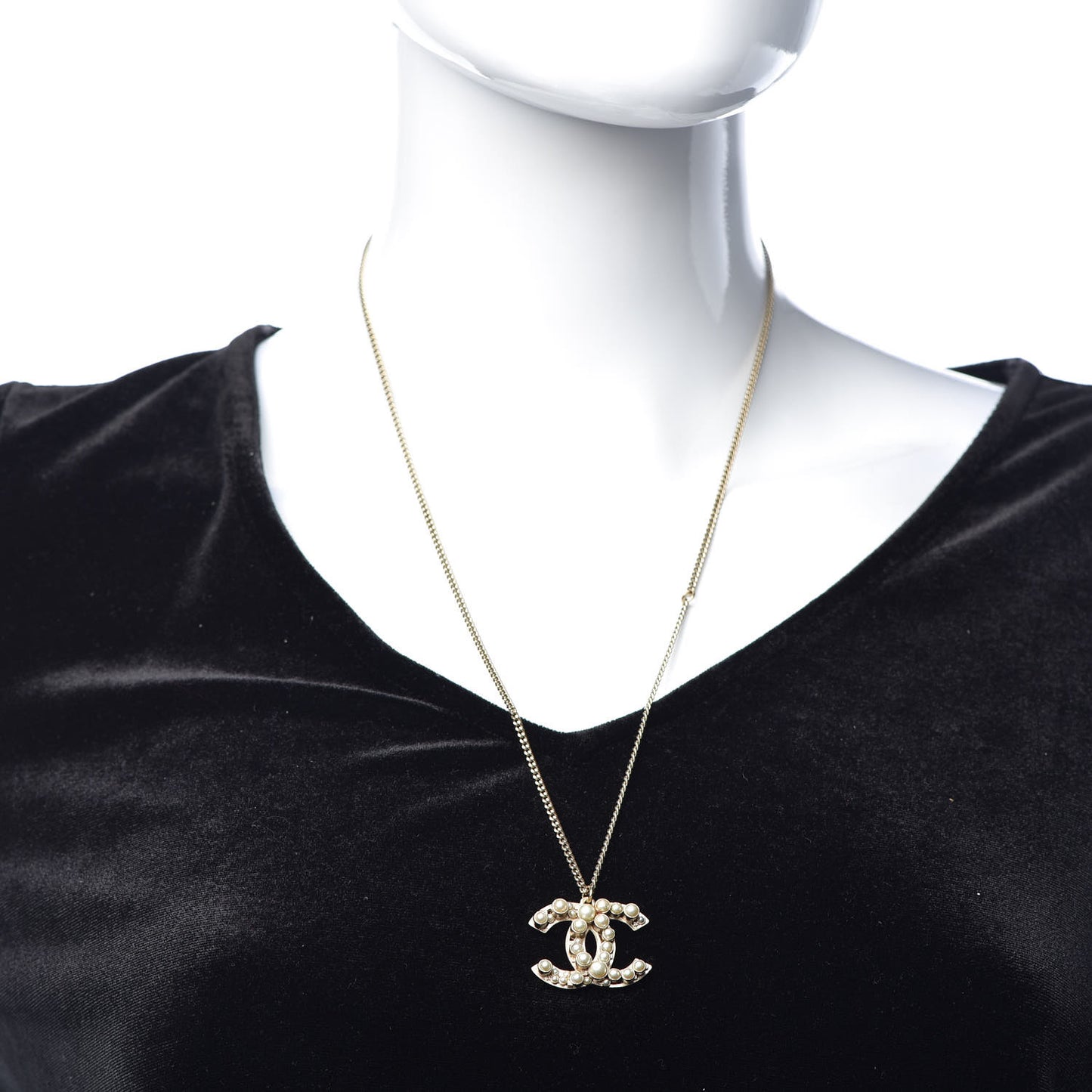 Pearl CC Pendant Necklace Gold