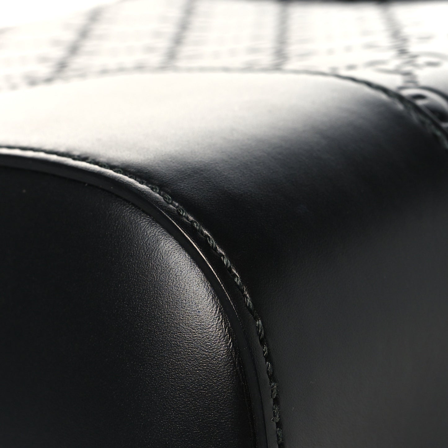 Guccissima Signature Medium Duffle Black