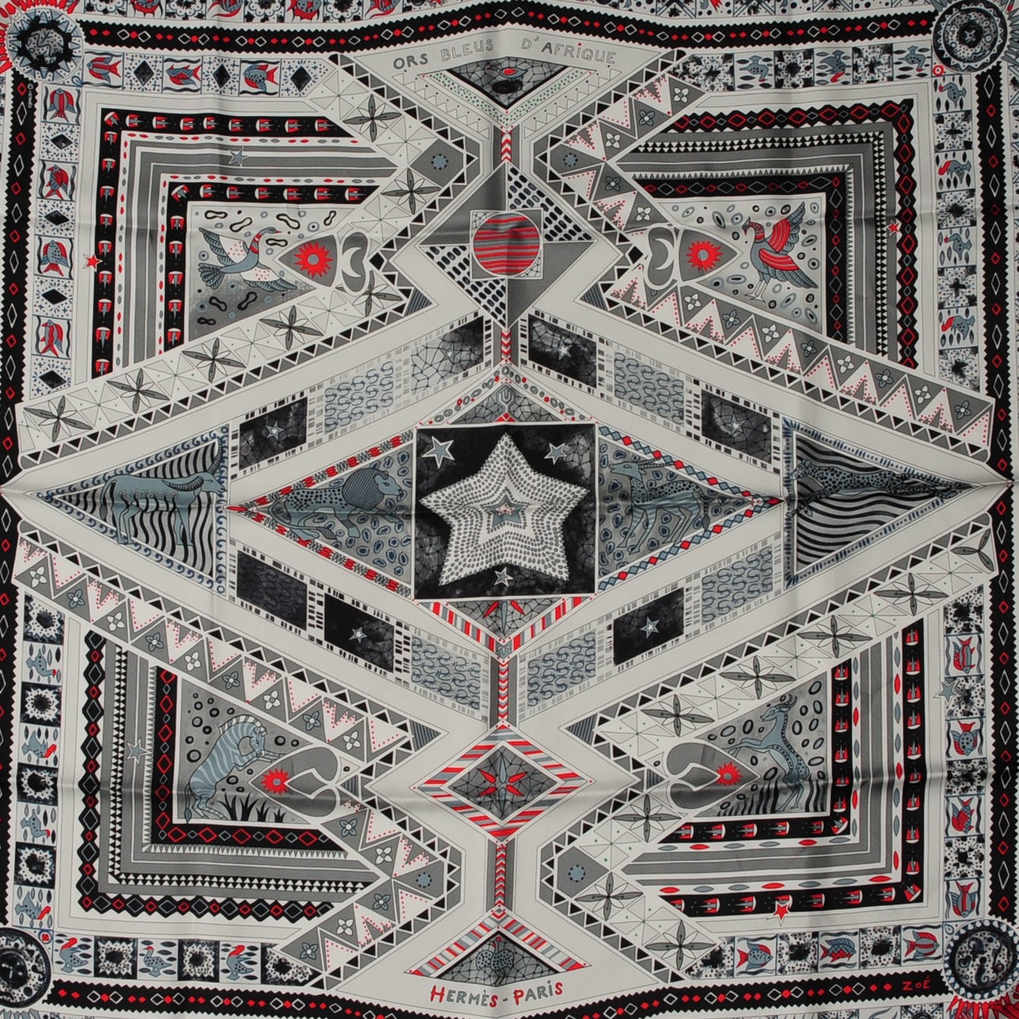 Silk Ors Blues d'Afrique Scarf 90 Noir Gris Rouge