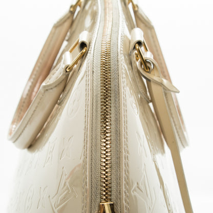 Louis Vuitton Vernis Alma GM Blanc Corail 8 of 15