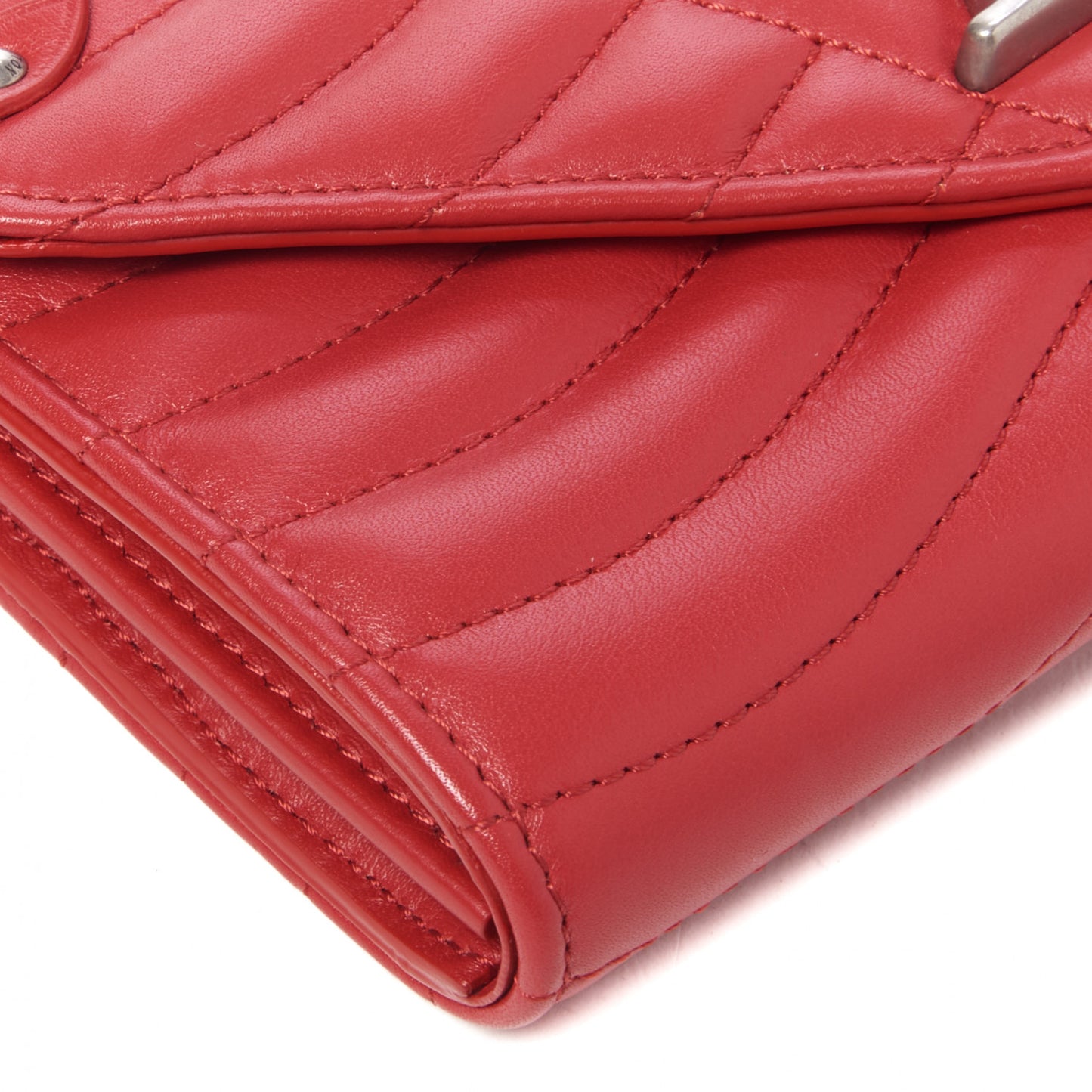 Calfskin New Wave Long Wallet Rouge