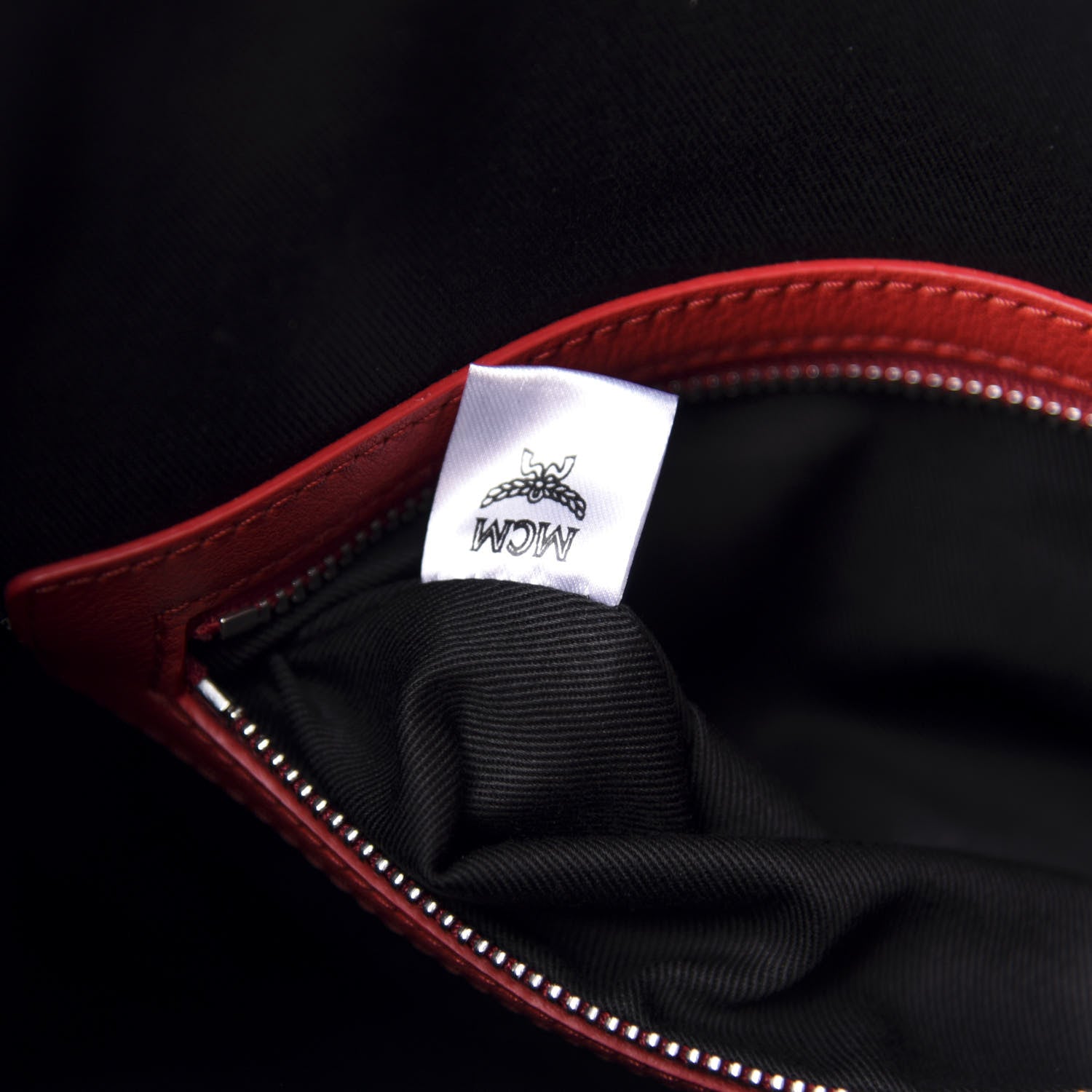 MCM Visetos Medium Klara Hobo Red Black 10 of 12
