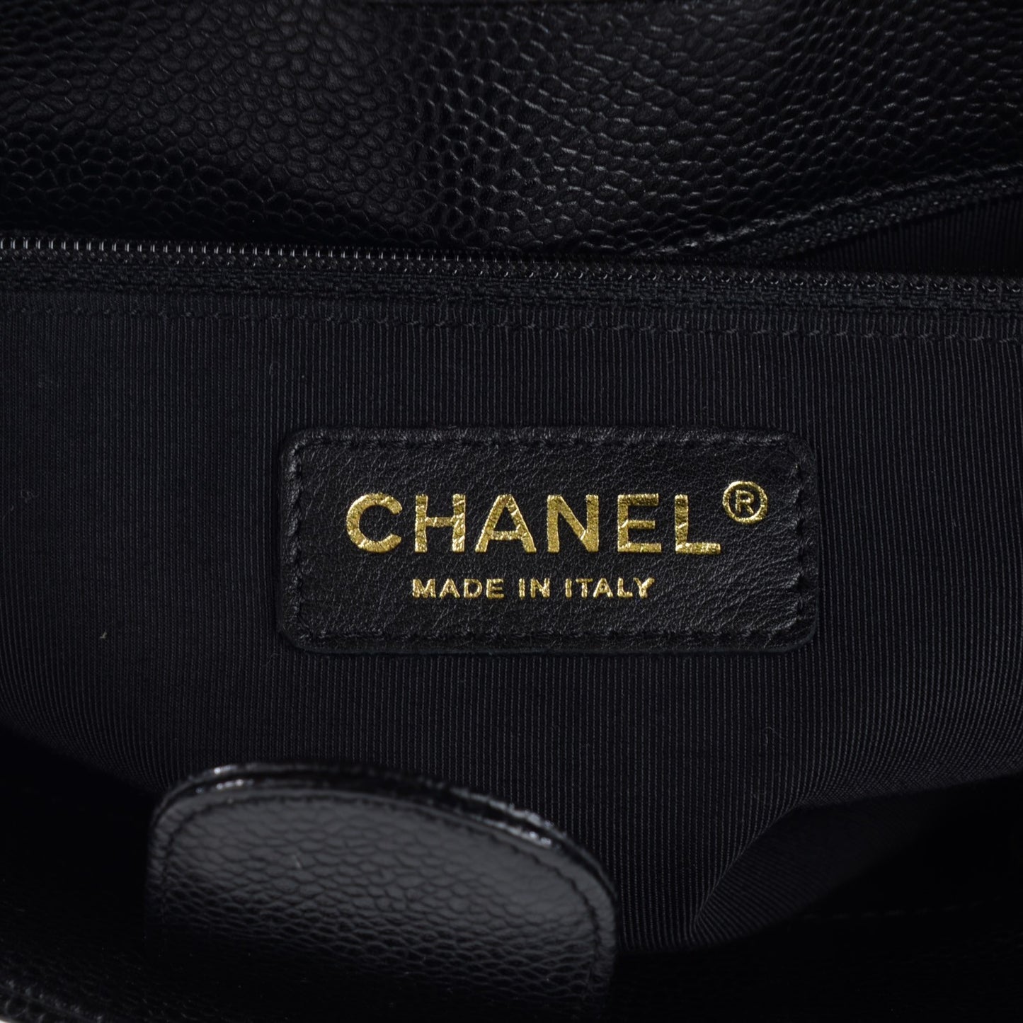 Caviar Quilted Petit Shopping Tote PST Black