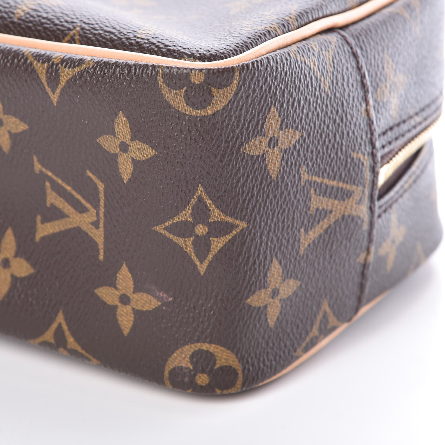 Louis Vuitton Monogram Toiletry Bag 25 9 of 9