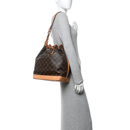 Louis Vuitton Monogram Noe 3 of 13