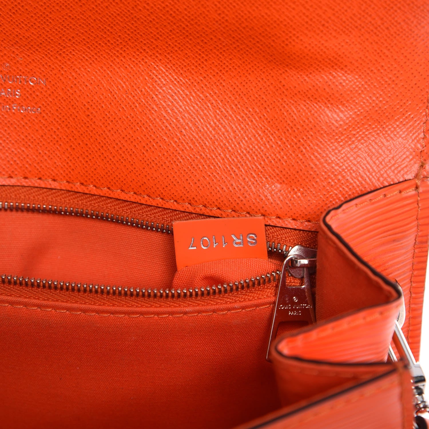 Louis Vuitton Epi Clery Sunrise 7 of 11