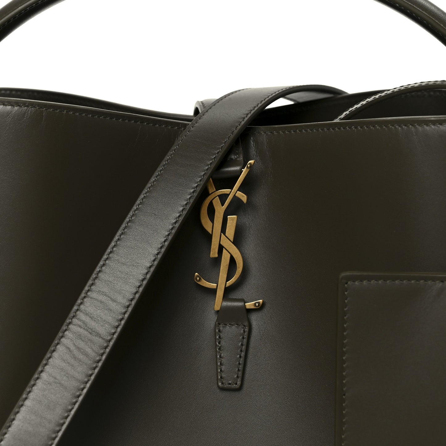 Shiny Calfskin Le 37 Bucket Bag Deep Musk