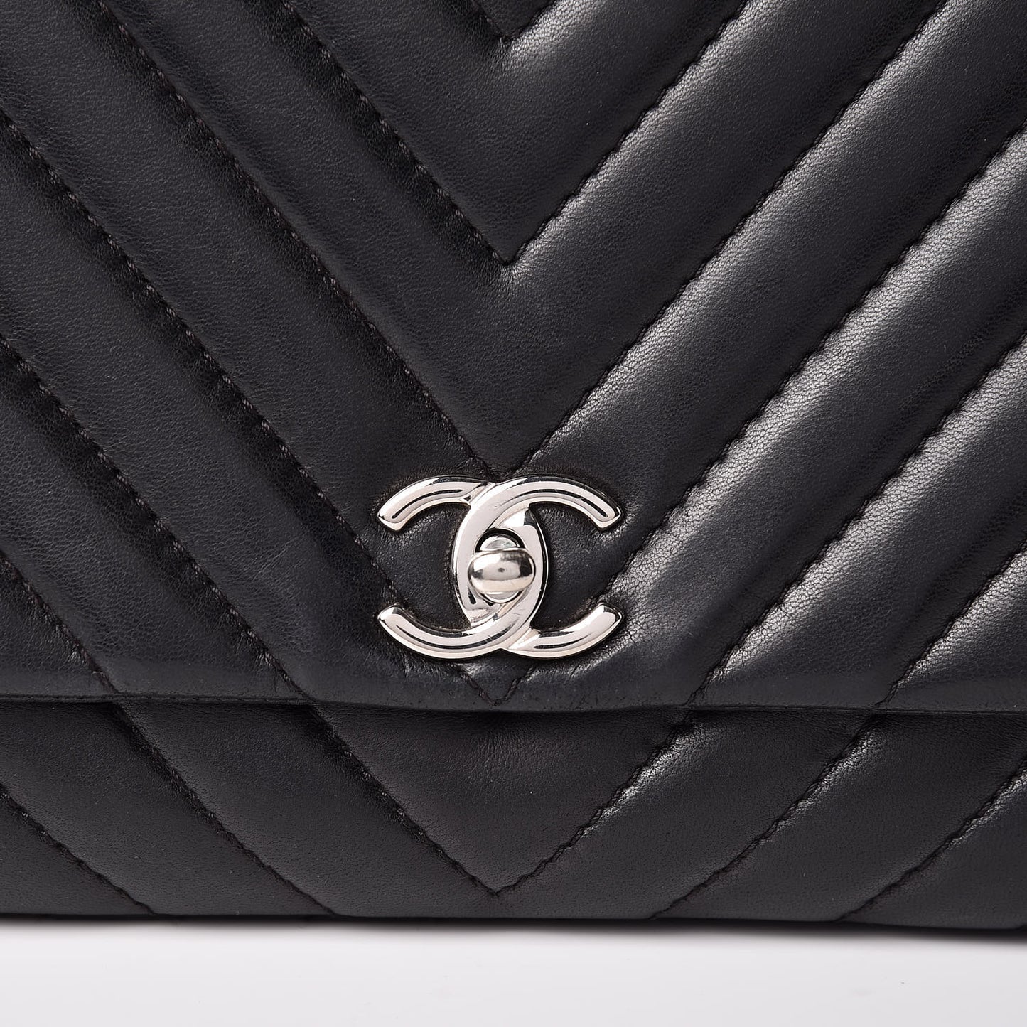 Lambskin Chevron Quilted Single Flap Black