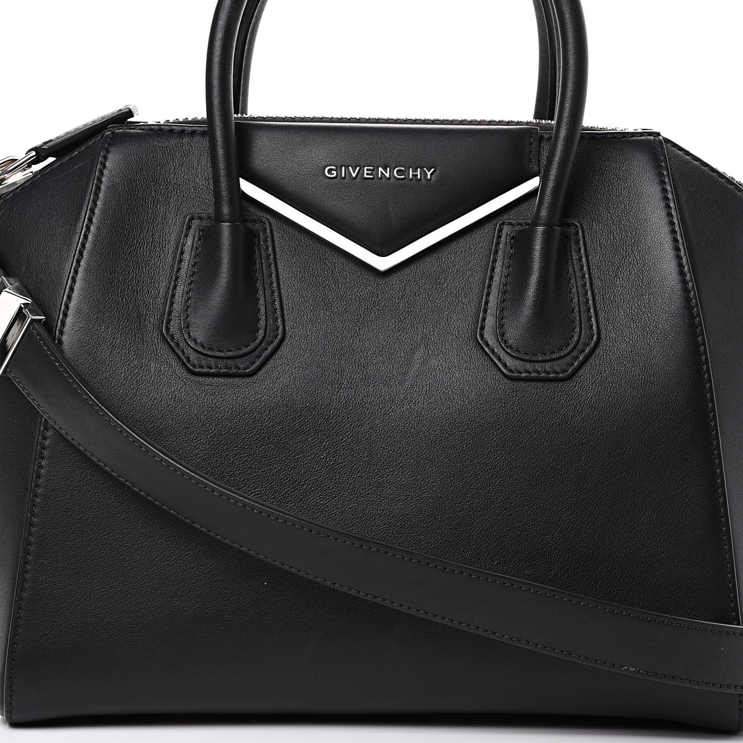 Calfskin Small Antigona Black