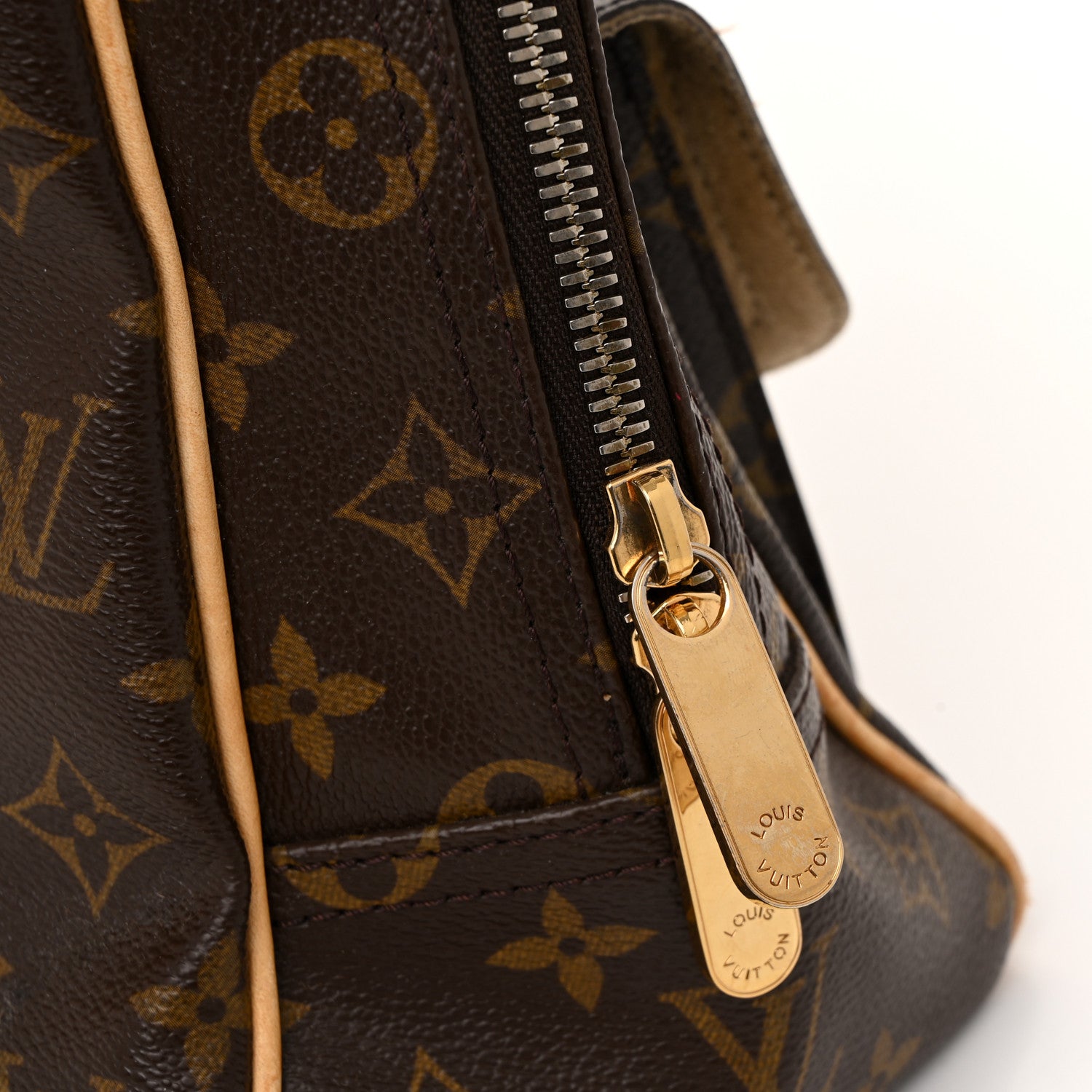 Louis Vuitton Monogram Manhattan GM 13 of 20