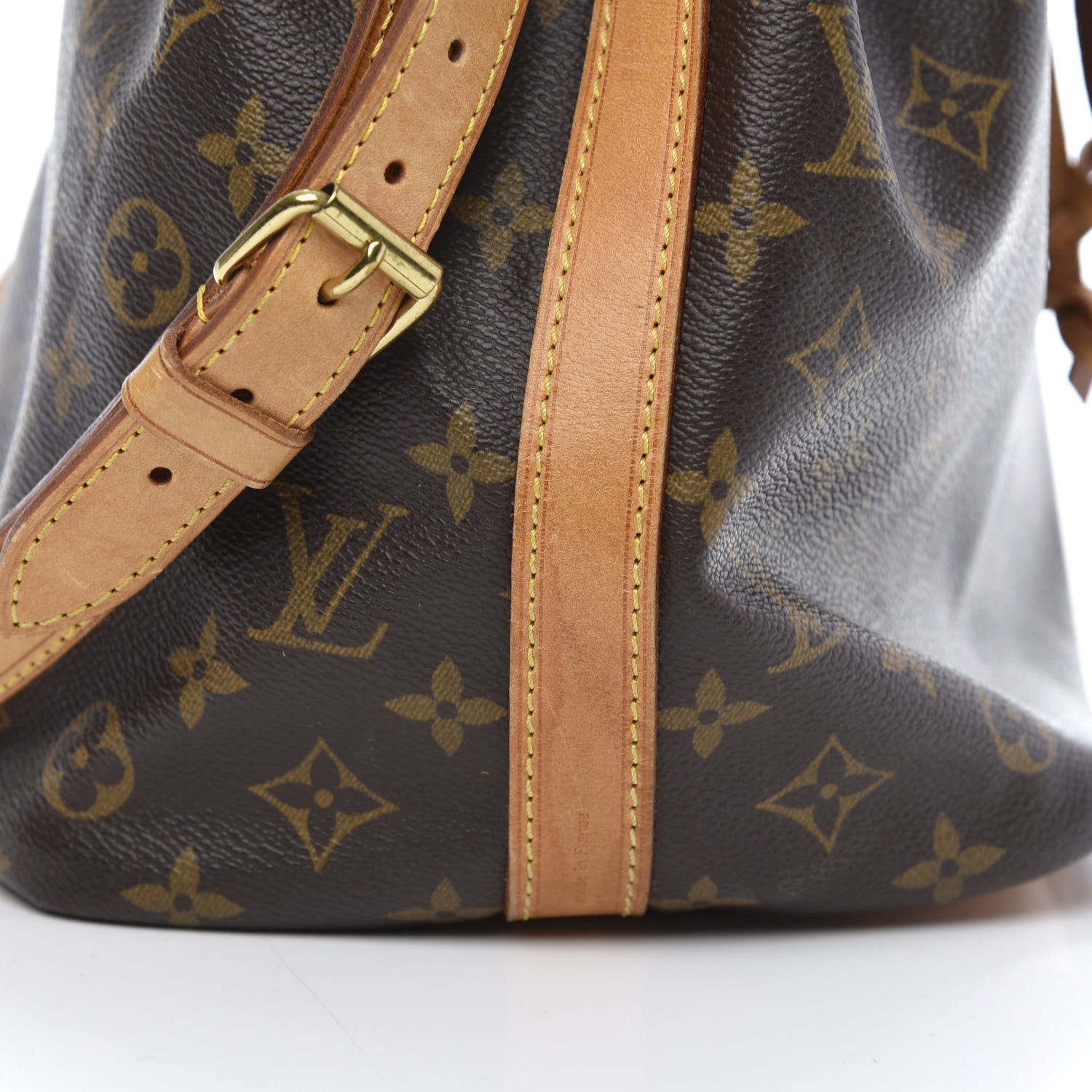 Louis Vuitton Monogram Petit Noe 15 of 17